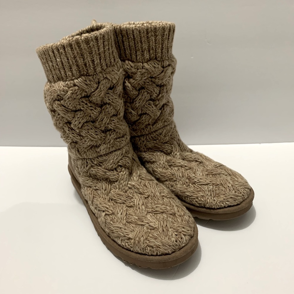 UGG Australia Isla Knit Boots